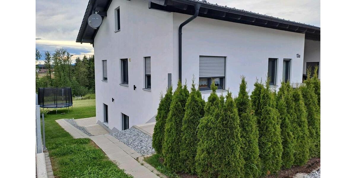 Doppelhaushälfte Hofkirchen - 4 Zimmer, 140 m&sup2;, 1.300&euro; | Angebot:26432115