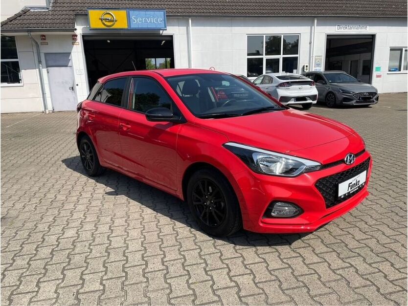 i20
