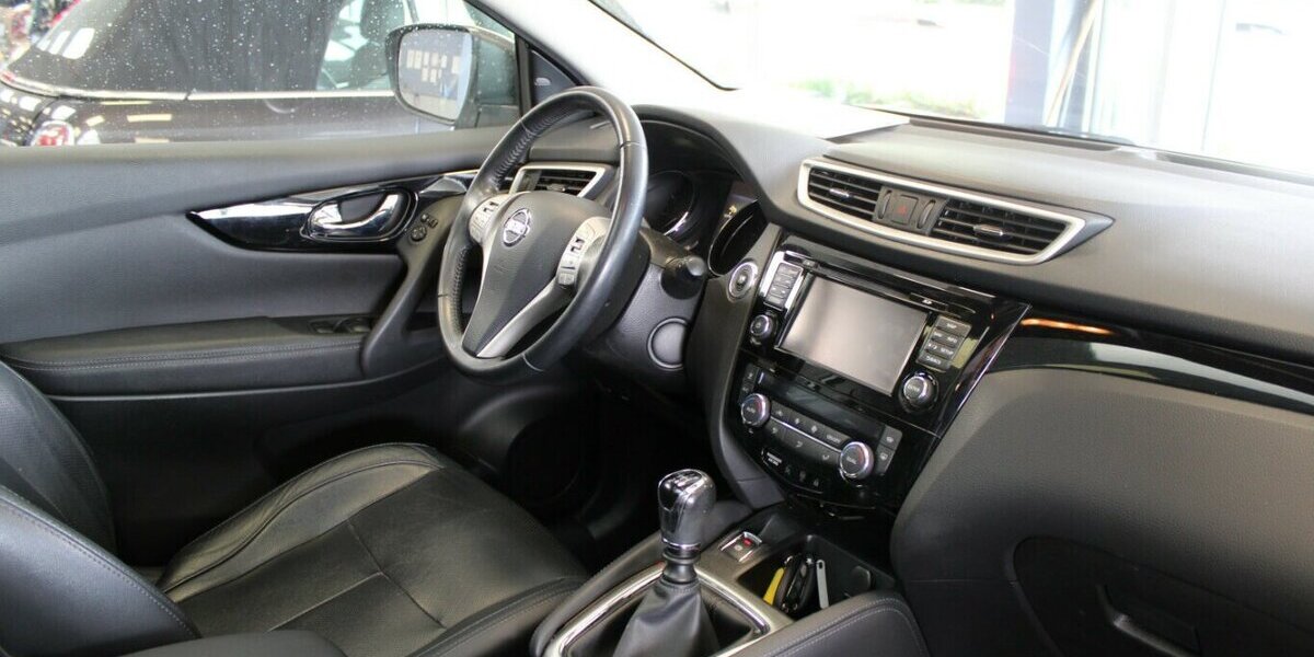 Nissan Qashqai 1.6 DIG-T 360° 4x2 110.410 km 13.980 &euro; Euskirchen 53881