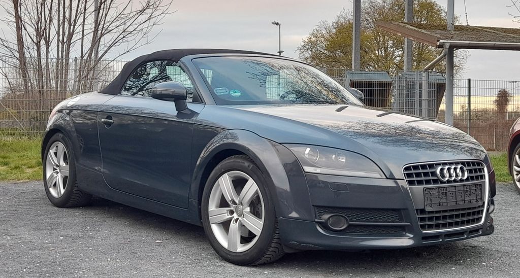 Audi TT 212.000 km 6.850 &euro; Düsseldorf 40225
