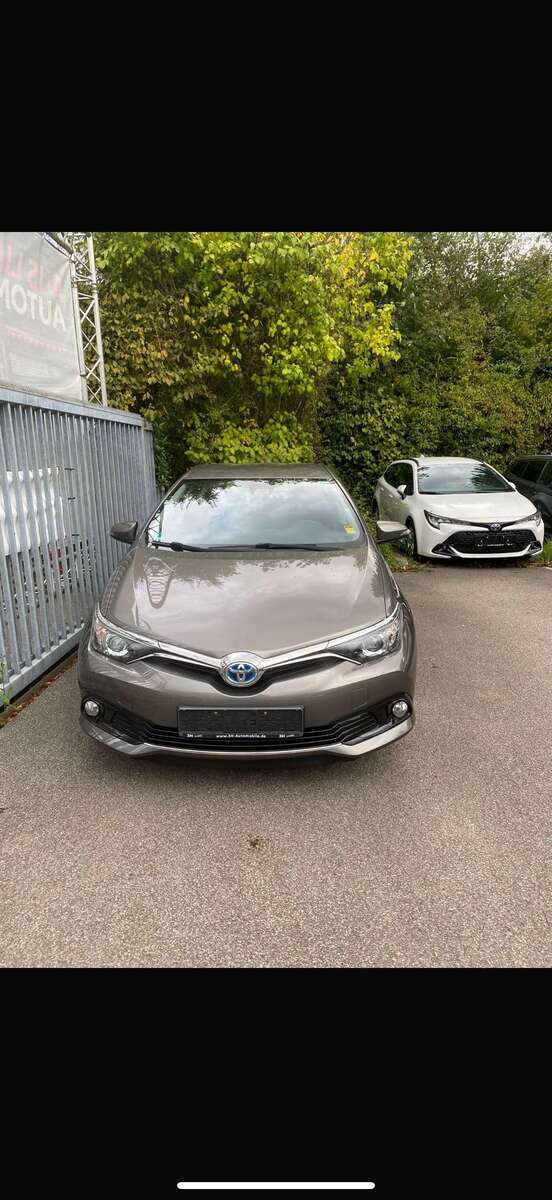Toyota Auris 129.000 km 12.400 € Nürnberg 90469