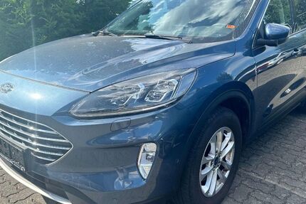 Ford Kuga 77.864 km 17.990 € Neumünster 24536