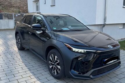 Toyota bZ4X 12.000 km 29.000 &euro; Gerlingen 70839