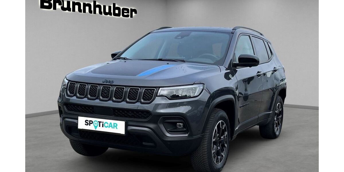 Jeep Compass 64.302 km 24.850 &euro; Augsburg 86156
