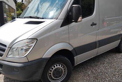 Mercedes-Benz Sprinter 229.000 km 7.490 &euro; Springe 31832