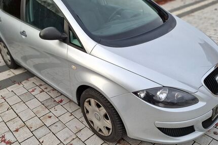 Seat Altea 100.000 km 2.499 &euro; zella-mehlis 98544