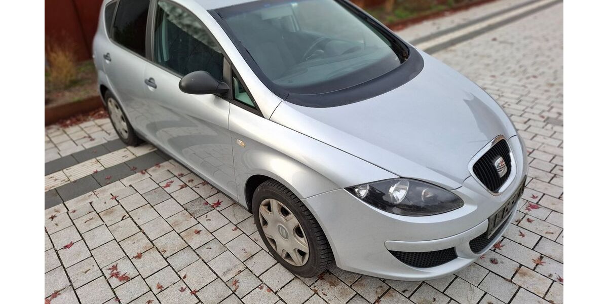 Seat Altea 100.000 km 2.499 &euro; zella-mehlis 98544