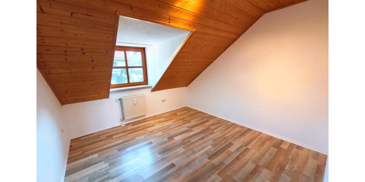 Dachgeschoßwohnung Bad Griesbach im Rottal - 3 Zimmer, 67 m&sup2;, 620&euro; | Angebot:26411399