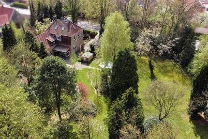 Haus Ibbenbüren Stadt - 6 Zimmer, 239 m&sup2;, 750.000&euro; | Angebot:26685323