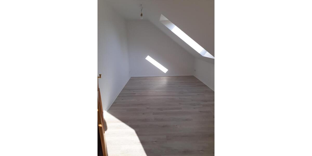 Dachgeschoßwohnung Lüdersdorf - 3 Zimmer, 66 m&sup2;, 700&euro; | Angebot:25269652
