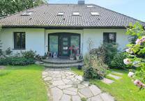 Lübeck-Travegrundstück! Großes EFH mit ELW und direktem WasserzugangBootssteg zur Trave. 2.846m² EL