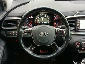 Kia SORENTO 2.2D AWD AT8 PLATINUM Pano HeadUp AHK 69.902 km 27.460 &euro; Höhenkirchen-Siegertsbrun 85635