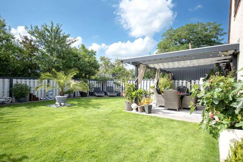 Haus zum Kaufen in Nübbel 439.000 € 220.7 m²
