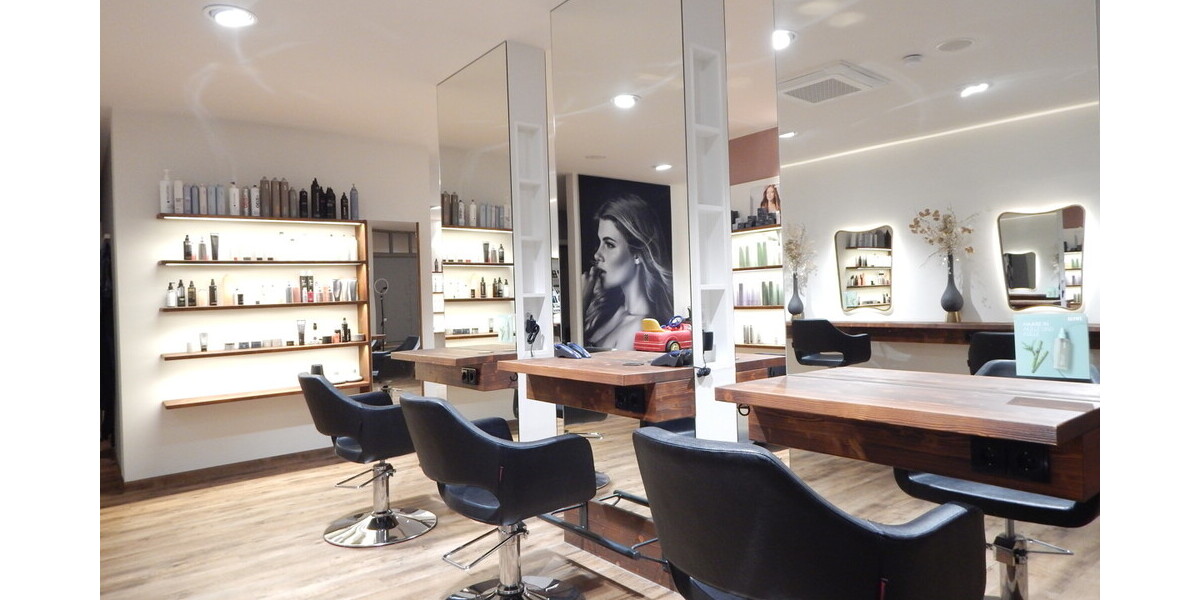 Voll ausgestatteter Friseursalon, kernsaniert 2019, klimatisiert, ablösefrei, sofort startklar! - Gewerbeobjekt Freilassing Freilassing | Angebot:23021567