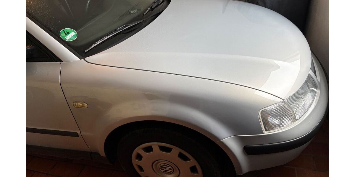 VW Passat 180.000 km 1.500 &euro; Niederaula 36272