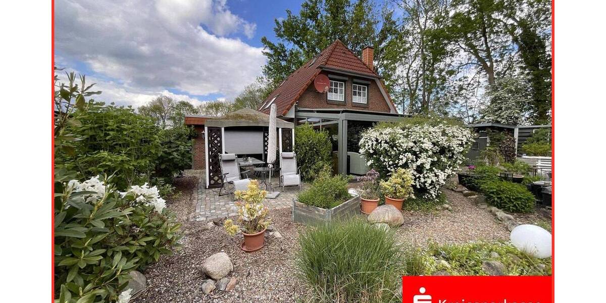 Wunderbares Einfamilienhaus inmitten eines Gartentraumes! 5 zimmer