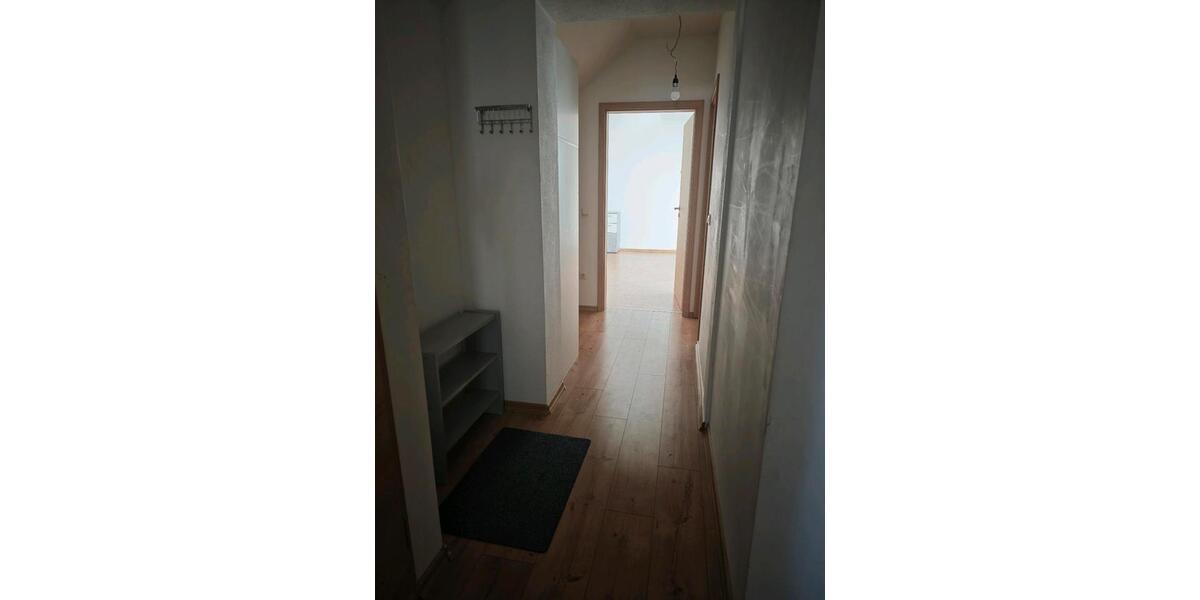 Dachgeschoßwohnung Schrobenhausen - 3 Zimmer, 68 m&sup2;, 780&euro; | Angebot:26698855