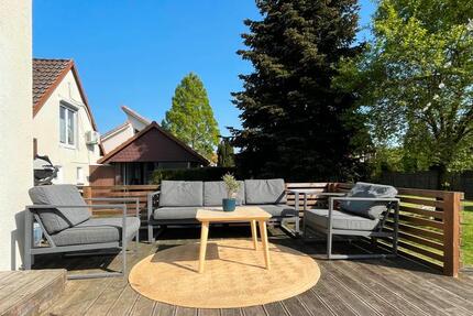 Großzügiges Einfamilienhaus mit Traumgarten und Anliegerwohnung 7 zimmer