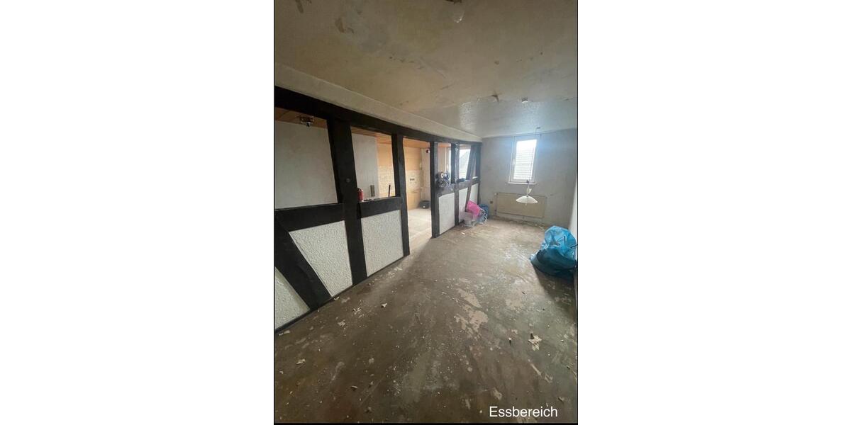 Einfamilienhaus Montabaur - 5 Zimmer, 248 m&sup2;, 100.000&euro; | Angebot:26066502