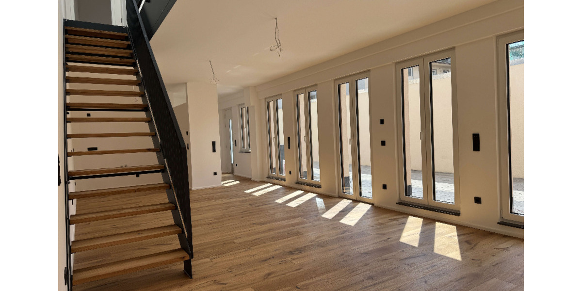 Reihenhaus Hanau - 4 Zimmer, 129 m&sup2;, 1.950&euro; | Angebot:24703271