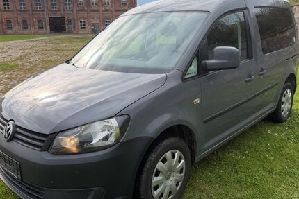 VW Caddy 169.428 km 4.700 &euro; Tessin 18195