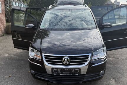 VW Touran 32.700 km 8.990 &euro; Neustadt in Holstein 23730