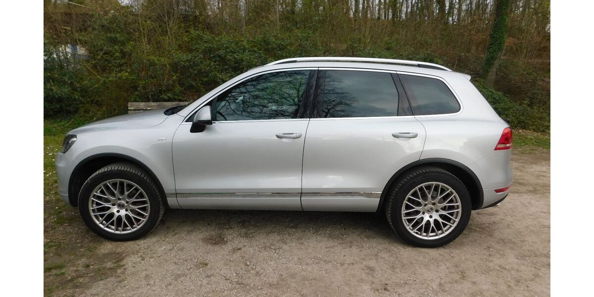 VW Touareg 216.900 km 13.500 &euro; Weil am Rhein 79576
