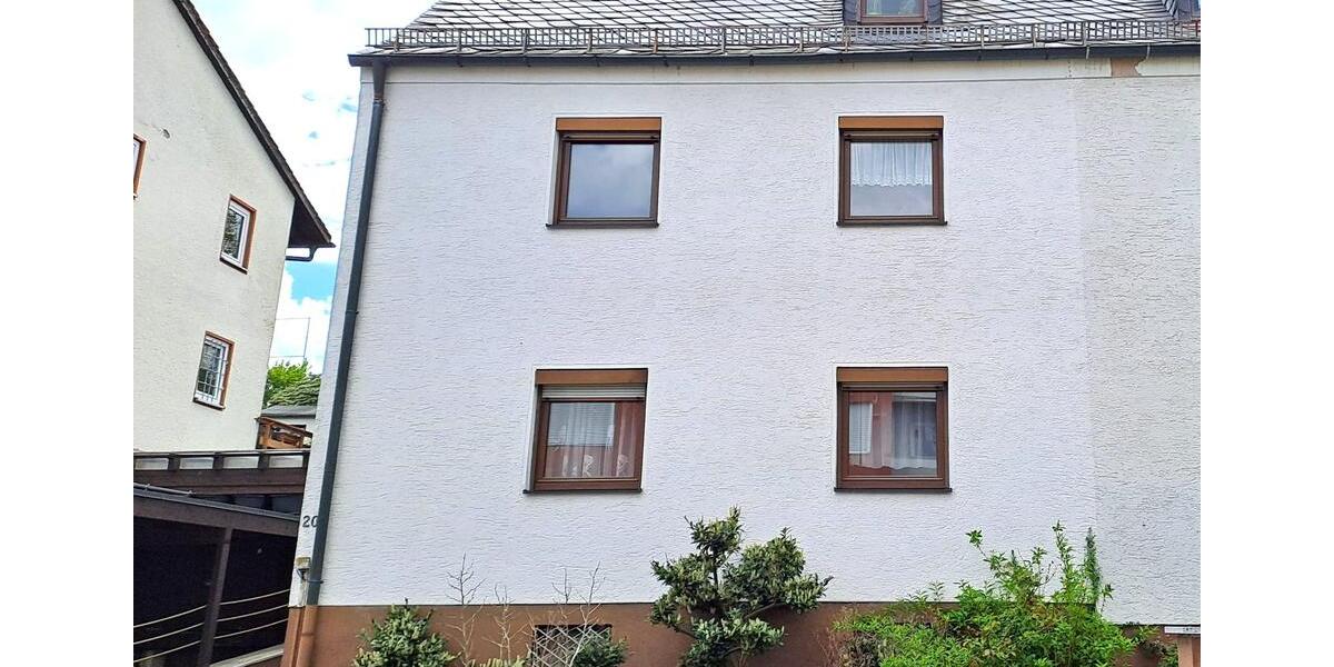 Doppelhaushälfte Marktredwitz - 6 Zimmer, 139 m&sup2;, 199.000&euro; | Angebot:27169732