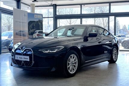 BMW i4 37.540 km 33.990 &euro; München 81825