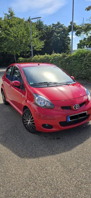 Aygo (X)