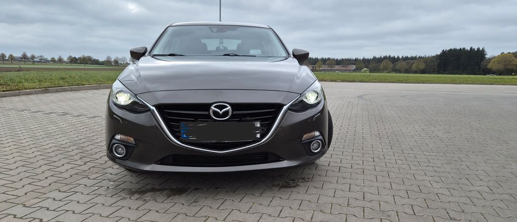 Mazda 3 204.000 km 7.300 &euro; Drochtersen 21706