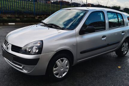 Renault Clio 145.000 km 2.100 &euro; Essen 45327
