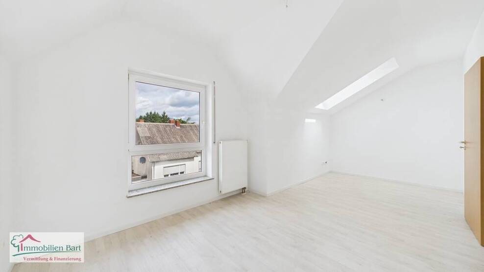 FREUDENBURG: 2-Zimmerwohnung MIT BLICK INS GRÜNE