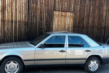Mercedes-Benz 250 168.000 km 12.990 &euro; Biebergemünd 63599