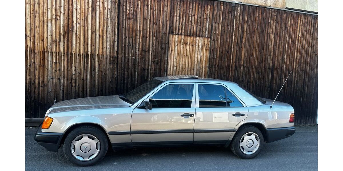 Mercedes-Benz 250 168.000 km 12.990 &euro; Biebergemünd 63599