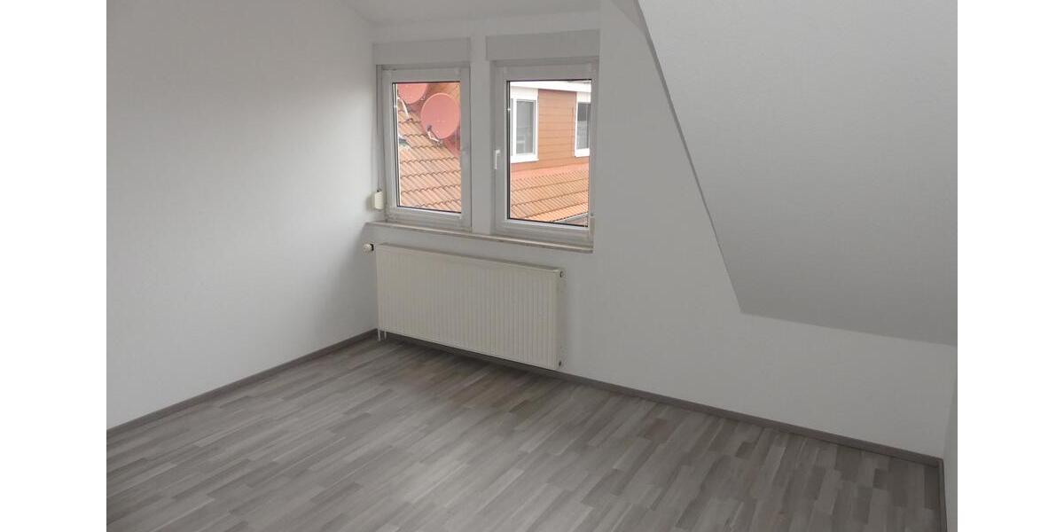 Etagenwohnung Esens - 4 Zimmer, 99 m&sup2;, 690&euro; | Angebot:25292522
