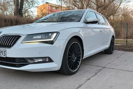 Skoda Superb 105.000 km 22.300 &euro; Stralsund 18437