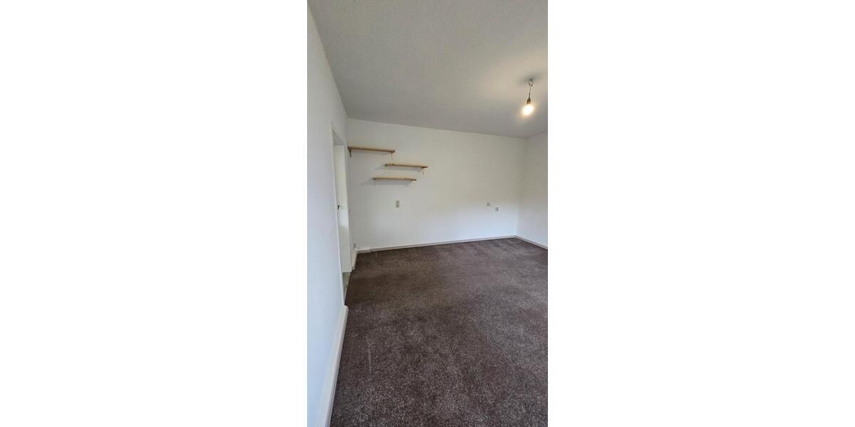 Etagenwohnung Großröhrsdorf - 3 Zimmer, 68 m&sup2;, 500&euro; | Angebot:26226457