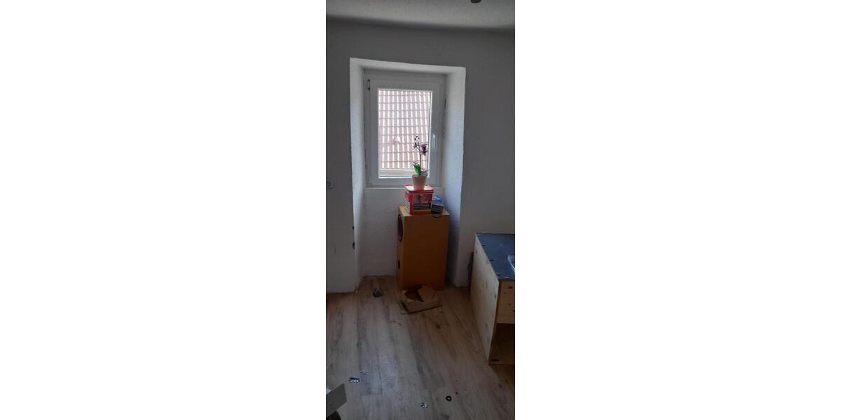 Einfamilienhaus Steinwenden - 8 Zimmer, 200 m&sup2;, 82.000&euro; | Angebot:26942980