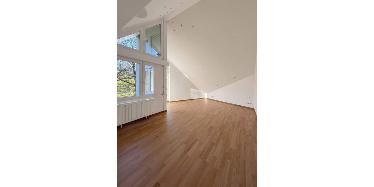 Mehrfamilienhaus, Wohnhaus Nürtingen - 5 Zimmer, 175 m&sup2;, 2.500&euro; | Angebot:25413258