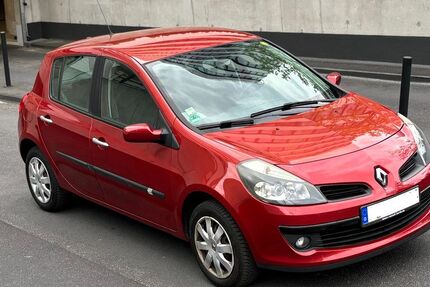 Renault Clio 89.000 km 3.750 &euro; Hamburg 22339