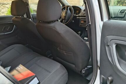 Skoda Fabia 142.770 km 2.700 &euro; Triebel 08606