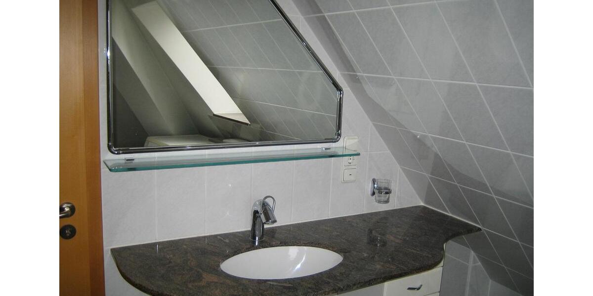 Dachgeschoßwohnung München Schwanthalerhöhe - 2.5 Zimmer, 85 m&sup2;, 680.000&euro; | Angebot:26321349