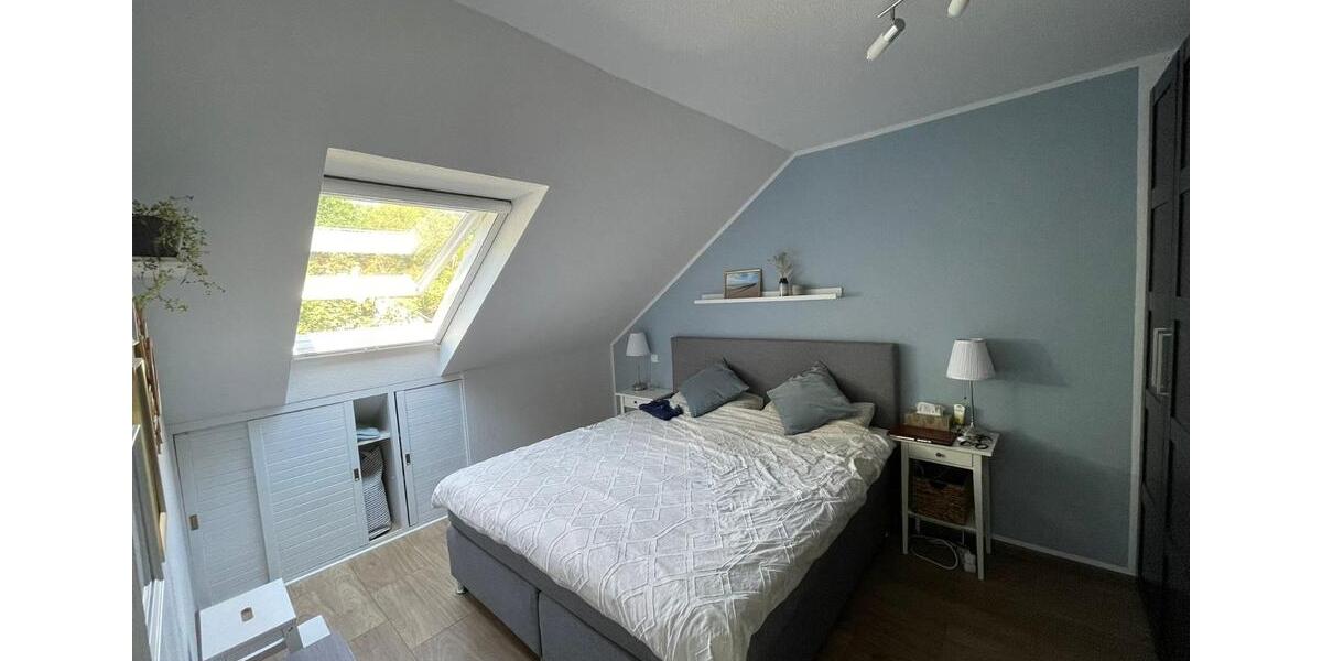 Dachgeschoßwohnung Hanau Groß-Steinheim - 3 Zimmer, 74 m&sup2;, 910&euro; | Angebot:24870323