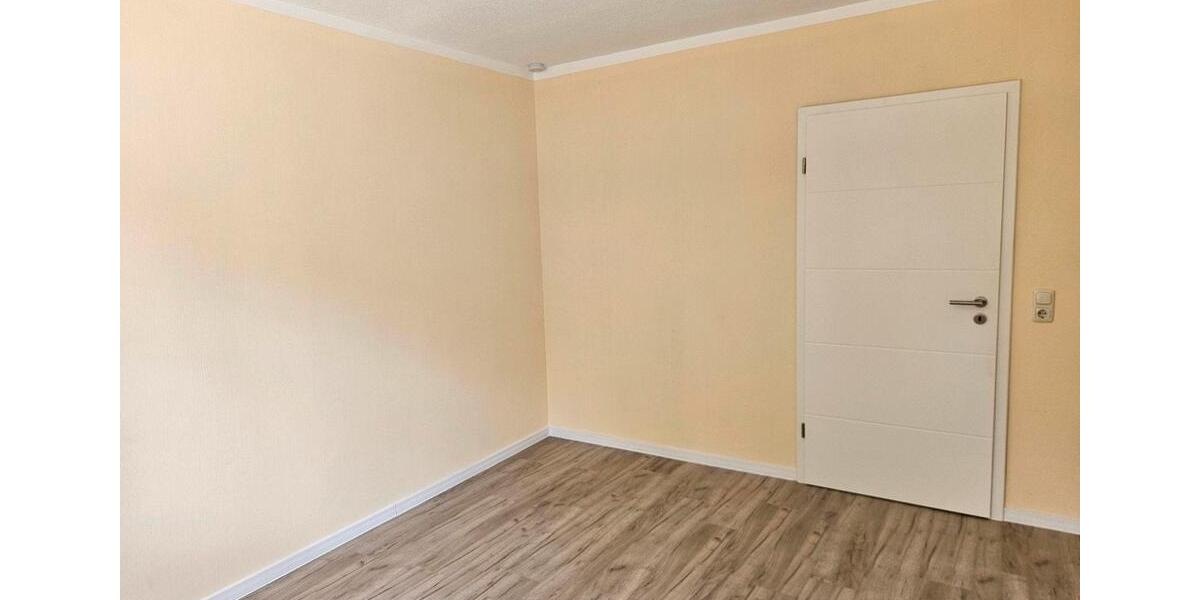 Hochparterre Hoyerswerda - 3 Zimmer, 73 m&sup2;, 117.000&euro; | Angebot:26864383