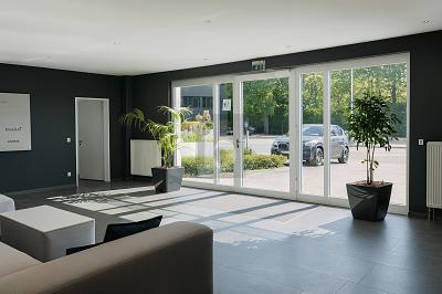 NUTZAREAL IN TOP-LAGE, REPRÄSENTATIV & VIELSEITIG 6 zimmer