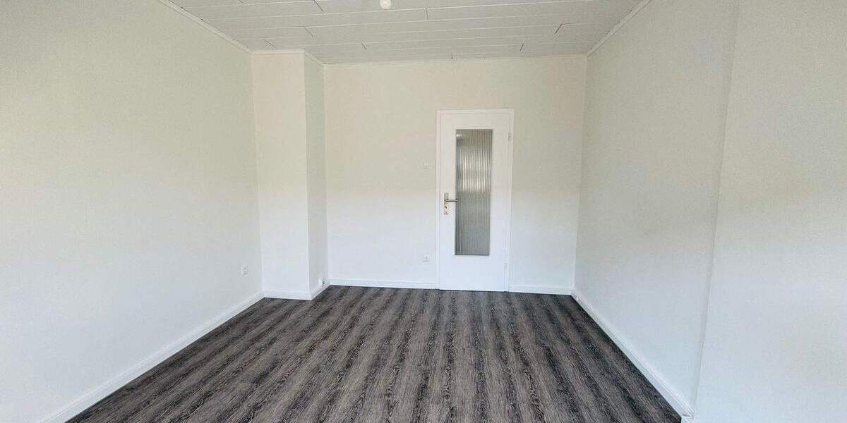 Etagenwohnung Mannheim Sandhofen - 3 Zimmer, 75 m&sup2;, 700&euro; | Angebot:25821094