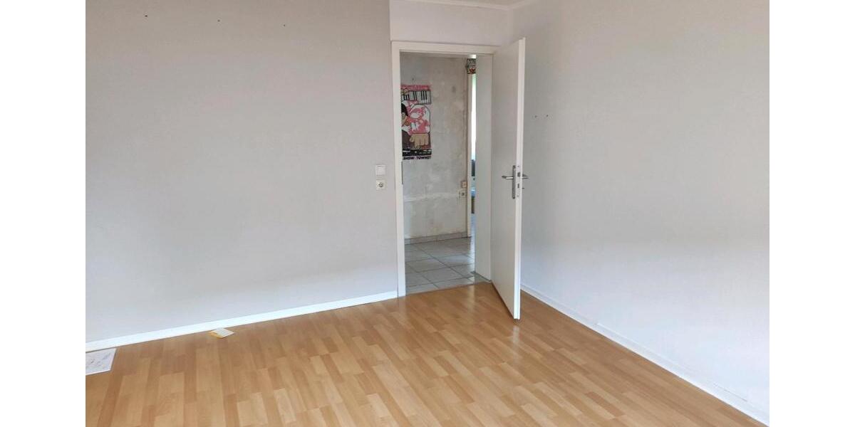 Etagenwohnung Ludwigsburg Eglosheim - 3 Zimmer, 65 m&sup2;, 1.200&euro; | Angebot:25436793