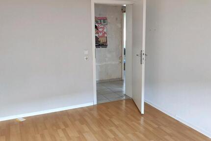 Wohnung Ludwigsburg Eglosheim - 3 Zimmer, 65 m&sup2;, 1.200&euro; | Angebot:25436793