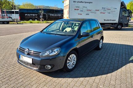 VW Golf 128.780 km 8.199 &euro; Trier 54290